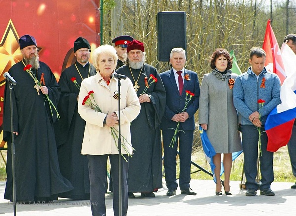 Изображение для материала - Уполномоченный по правам человека в Тверской области приняла участие в торжественных мероприятиях, посвященных Дню Победы