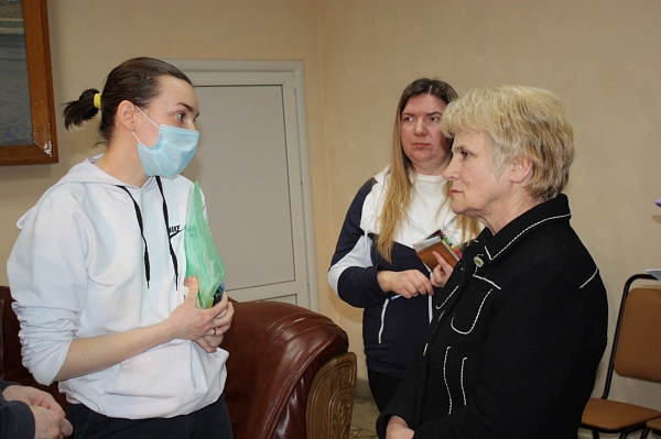 Изображение для материала - Уполномоченный по правам человека в Тверской области провела ряд встреч с вынужденными переселенцами из Мариуполя и Донбасса