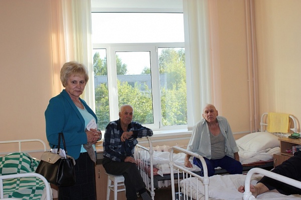 Изображение для материала - Посещение Калининской районной больницы