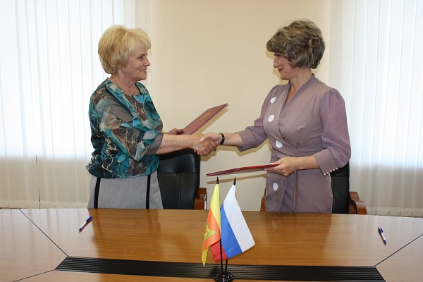 Подписано соглашение о взаимодействии и сотрудничестве Уполномоченного и Государственной инспекции труда в Тверской области